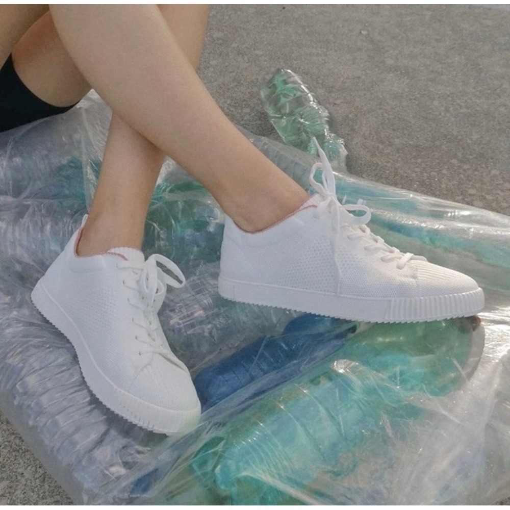 Vivaia Evermore Knit Sneakers Whisper White EU/43 Mens 10/US Womens 11.5/US